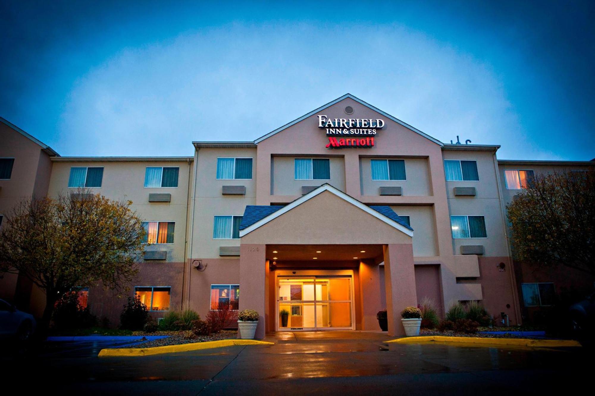 Fairfield Inn & Suites Bismarck North Exterior photo